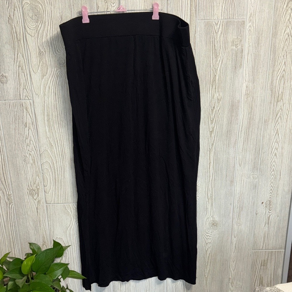 a.n.a Elegant Black Maxi Skirt